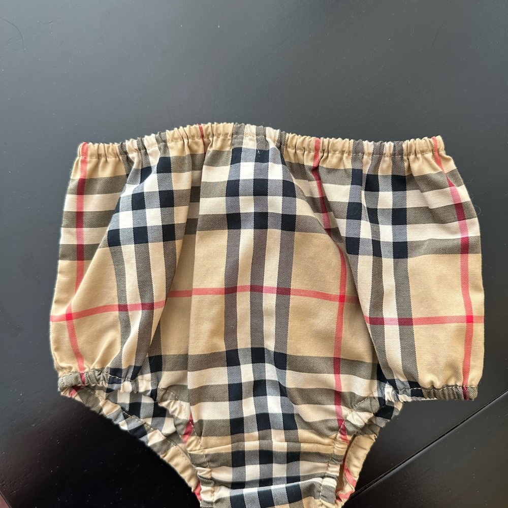 Authentic BURBERRY DRESS! - Picture 2 of 4